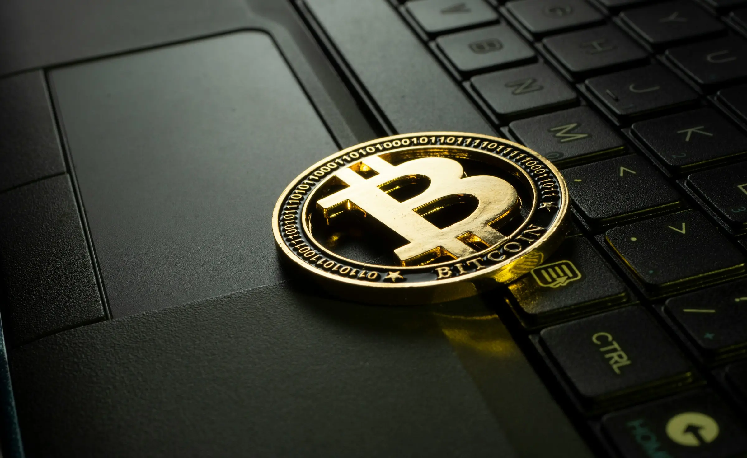 bitcoin, laptop